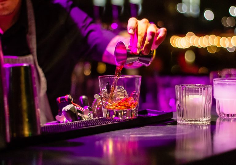 mobile-cocktail-bar